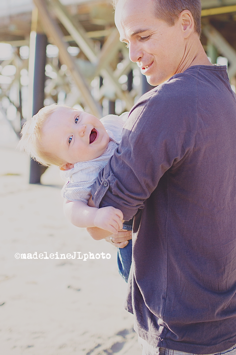 san clemente pier family photography session. orange county, los angeles, san diego family portrait photographer 
